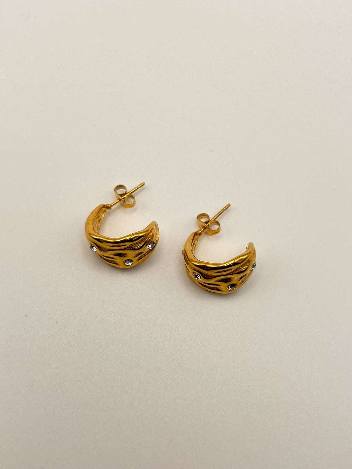 Aurelia Curve Studs