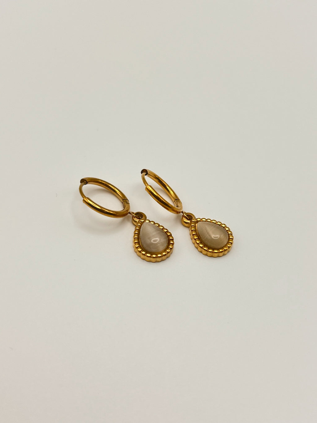 Sandstone Drop Hoops